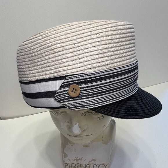 D&Y Straw Newsboy cap in Ivory and Navy Blue - Picture 1 of 11